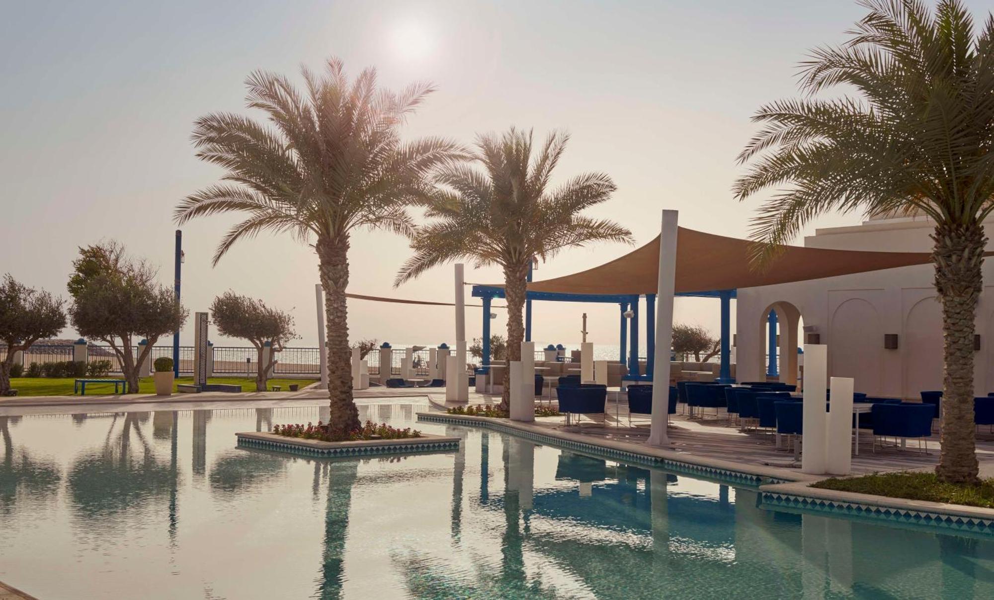 Hilton Salwa Beach Resort And Villas Abu Samra Zewnętrze zdjęcie The Cove Rotana Resort