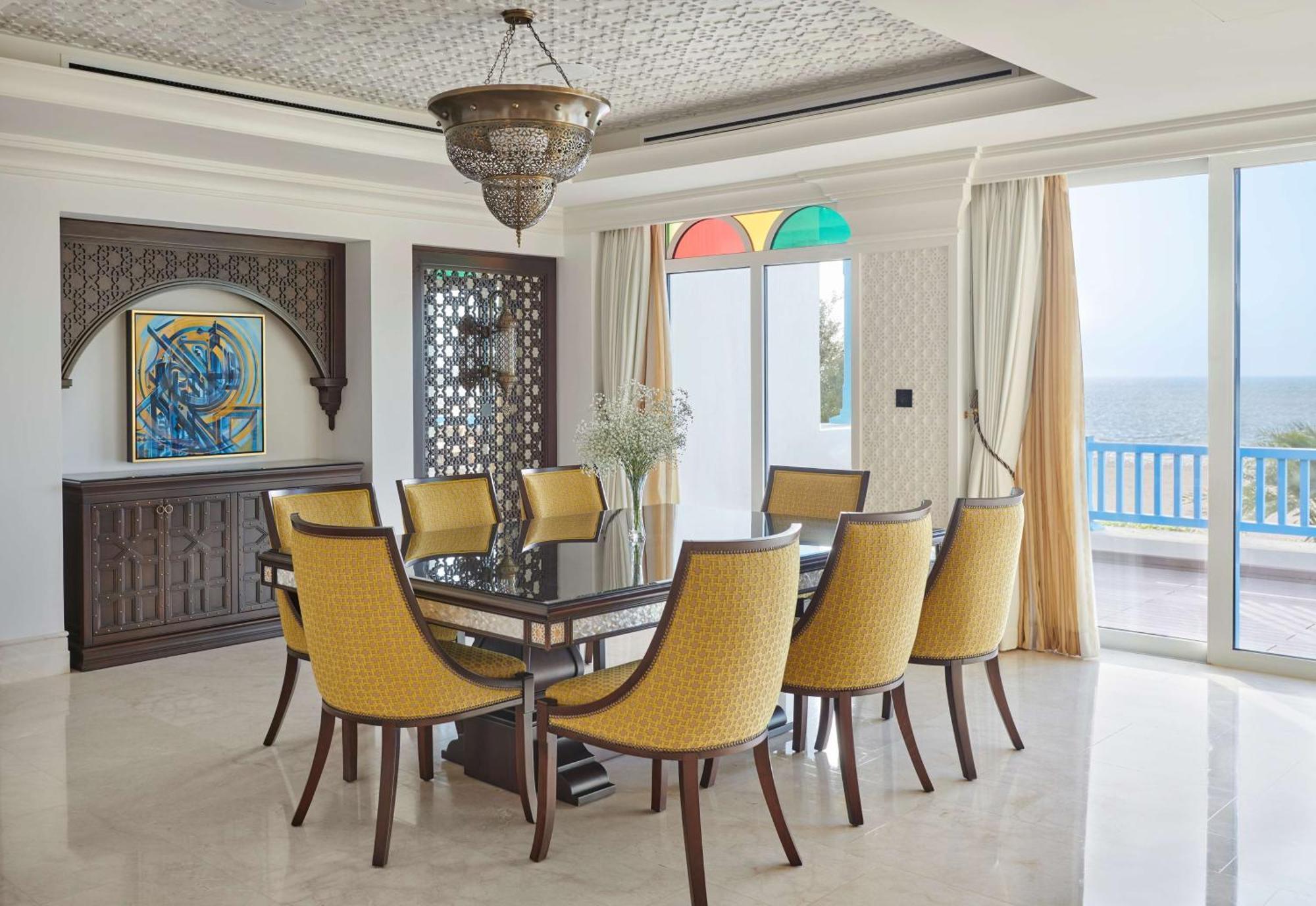Hilton Salwa Beach Resort And Villas Abu Samra Zewnętrze zdjęcie Dining room