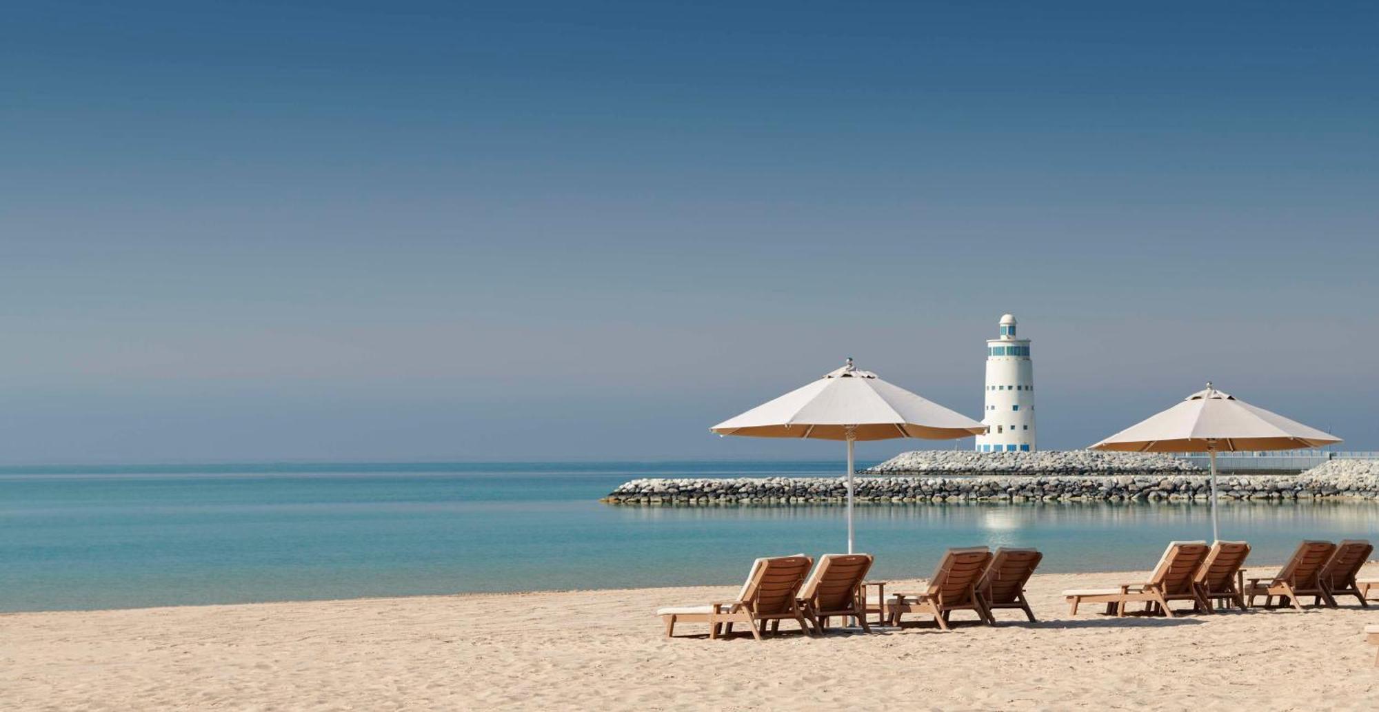 Hilton Salwa Beach Resort And Villas Abu Samra Zewnętrze zdjęcie Beach at Jumeirah Beach Hotel