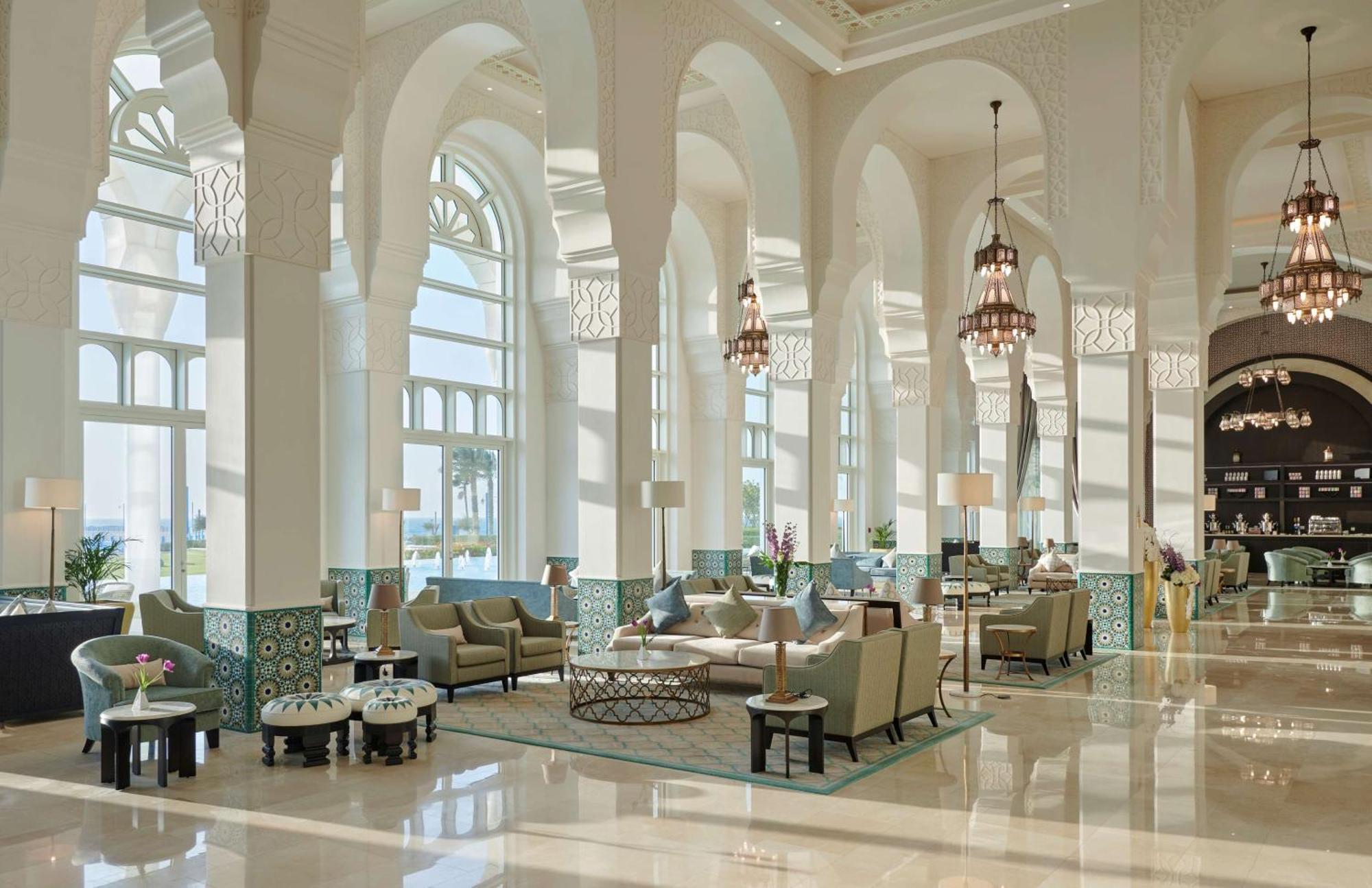 Hilton Salwa Beach Resort And Villas Abu Samra Zewnętrze zdjęcie The lobby